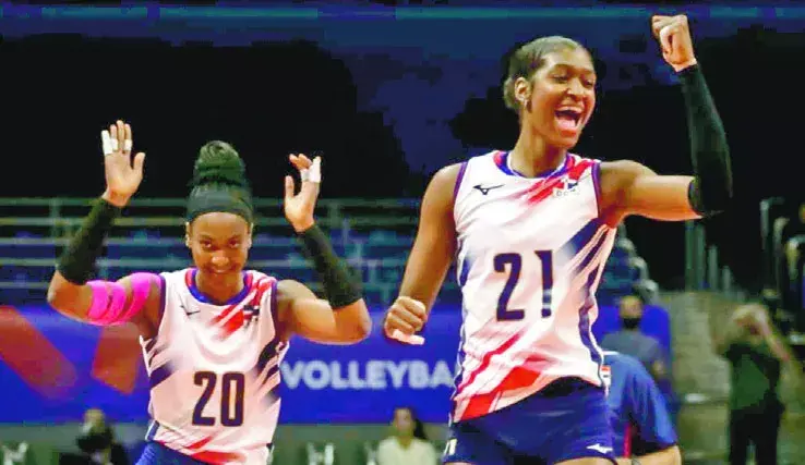 ‘Reinas’ aplastan a Cuba en debut torneo Norceca