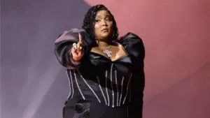 Lizzo rompe su silencio y niega las acusaciones “increíbles” de sus exbailarinas