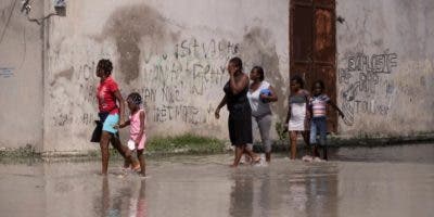 Haití se prepara ante el inminente desplazamiento de la tormenta