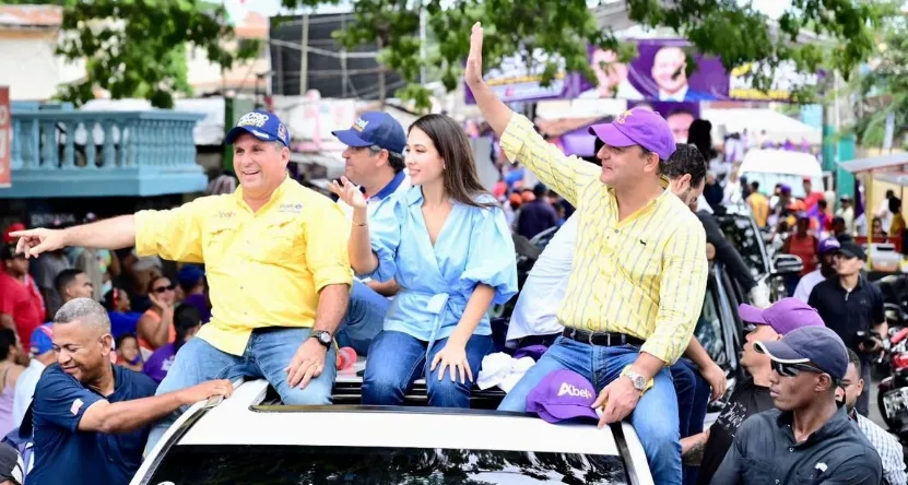 Abel y PLD se movilizaron ayer en provincias del Cibao