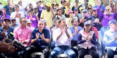 Abel Martínez acusa al Gobierno de abandonar familias en campo