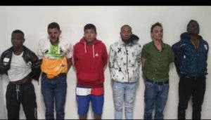 Policía de Ecuador dice que los 6 detenidos por asesinato de Villavicencio son colombianos