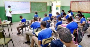 El Minerd ampliará el programa de robótica en el nuevo año escolar