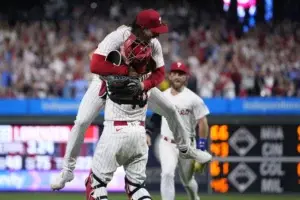 Lorenzen logra el 14to juego sin hit en la historia de Filis, que doblegan a Nacionales