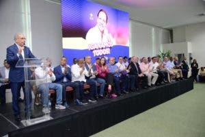 Danilo Medina afirma el pueblo anhela el regreso del PLD al Gobierno