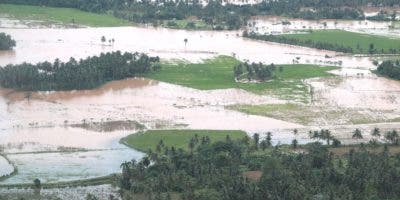 Panamá ve leve restricciones en canal