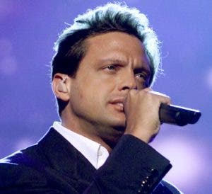 Luis Miguel da señales de vida en sus redes