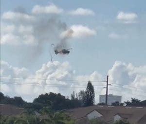 Un helicóptero cae sobre edificio residencial en Florida