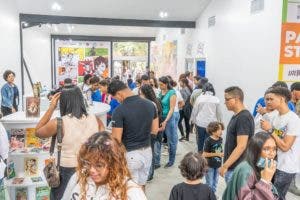 La Feria del Libro ofrece un lunes de cine, exposiciones, presentaciones de libros y conferencias