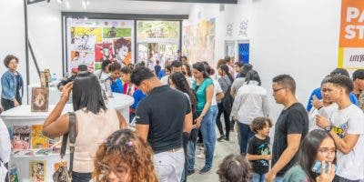 La Feria del Libro ofrece un lunes de cine, exposiciones, presentaciones de libros y conferencias