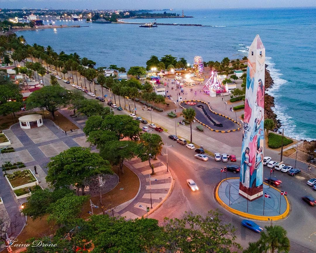 Cierran plazas y parques próximas al Malecón ante el paso tormenta Franklin