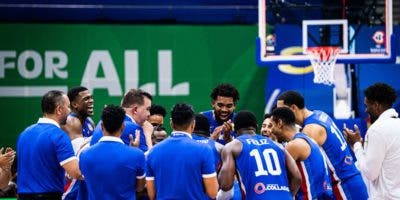Feliz y Towns, héroes día histórico de RD al vencer a Italia en Copa Mundial de Basket