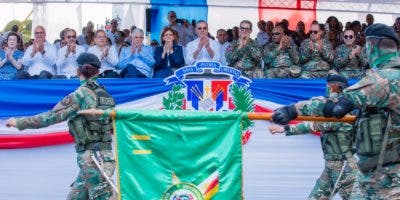 Presidente Abinader encabeza Desfile Militar-Policial con motivo 160 aniversario de la Restauración