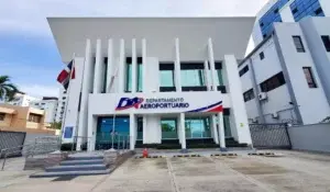 Departamento Aeroportuario activa comité de emergencia ante posible paso de tormenta