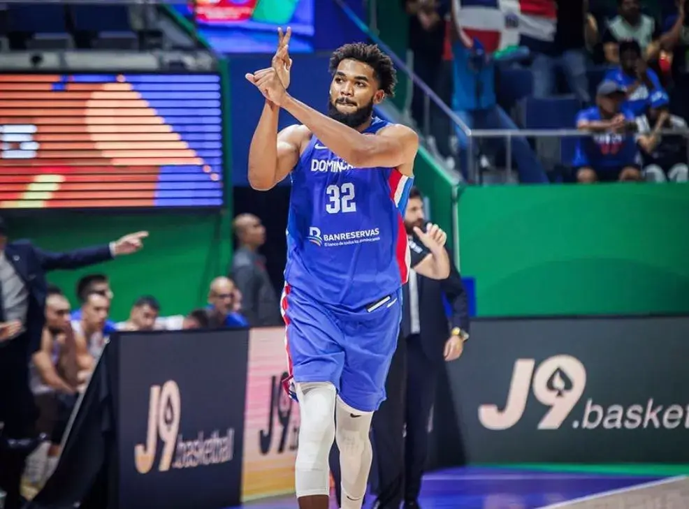 Karl Towns confía en llevar su experiencia con la selección dominicana a los Timberwolves