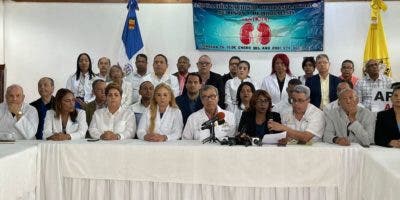 Médicos mantienen llamado a huelga por 48 horas a partir de este jueves