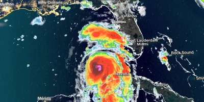 Idalia toca tierra en el noroeste de Florida como un huracán mayor