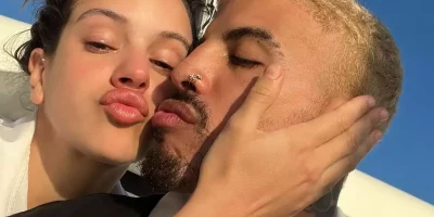 Rauw Alejandro a Rosalía: «terminaré nuestra casita por si te da con volver»