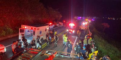 Un dominicano entre los fallecidos en accidente de autobús en México que dejó 17 muertos