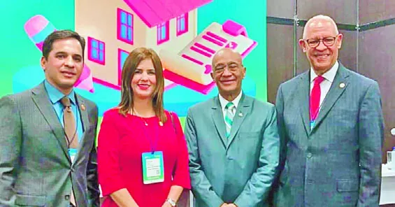 Alberto Bogaert, Cristina Alba, Felix Aracena y José Ramón Holguín.