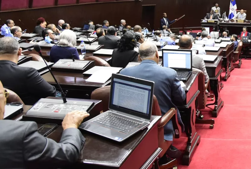 Diputados aprueban proyecto ley penaliza con cárcel robo ganado