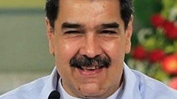 Maduro saluda cierre ciclo de paz en Colombia
