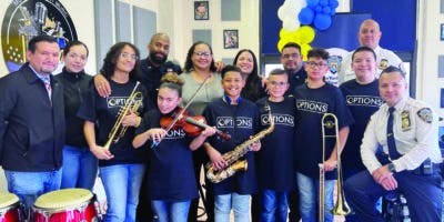 Giovanni Arjona, el niño saxofonista que destaca en la diáspora