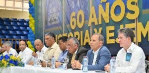 Mauricio Báez realiza desayuno 60 aniversario fundación