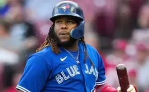 La lesión de Vladdy  Jr. “preocupa” los Azulejos