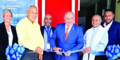 Banco Adopem inaugura sucursal en Villa Riva