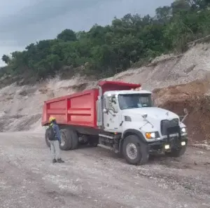 Al anochecer fue desbloqueada la carretera Barahona-Pedernales