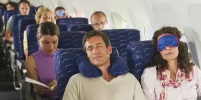Qué puedes hacer para dormir mejor en un vuelo de larga distancia