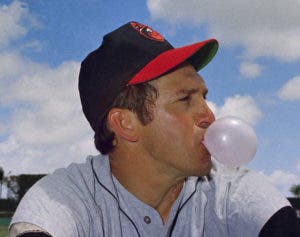 Fallece Brooks Robinson, quien ganó 16 Guantes de Oro con los Orioles