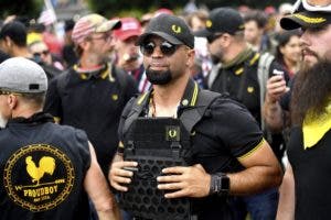 Condenan a 22 años a Enrique Tarrio, líder de los Proud Boys que asaltaron el Capitolio