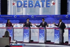 El segundo debate republicano de EEUU aúna críticas a Biden y reprocha a Trump su ausencia