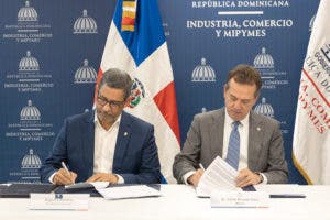 Casa Brugal firma acuerdo con MICM para fortalecer evaluación de bebidas alcohólicas