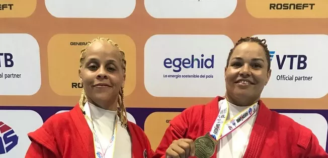 Peña y Puello ganan oro en Panam Sambo