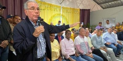 Danilo Medina: «logros alcanzados en gobiernos del PLD han vuelto para atrás»