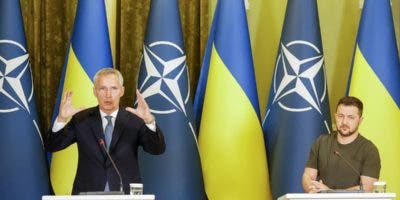 Secretario general de la OTAN visita Kiev