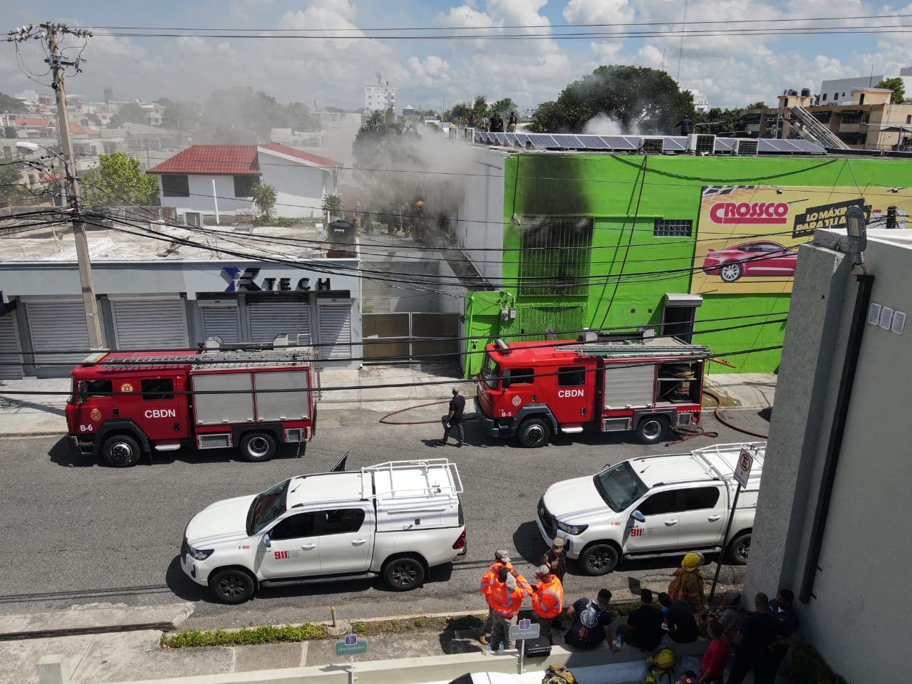 Incendio afecta las instalaciones de la ferretería Cima, en la avenida Núñez de Cáceres