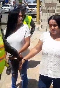 Apresan a dos mujeres acusadas de robar celulares en La Romana