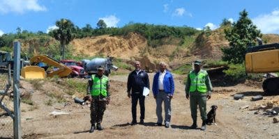 Autoridades  suspenden operaciones de una mina en La Vega