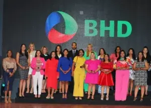 BHD reconoce a su personal en la celebración de su 51 aniversario