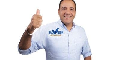 Salvador Holguín asegura que a su llegada al Senado estará trabajando por Dajabón