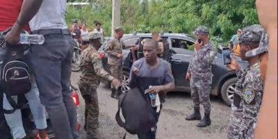 Ejército detiene jeepeta llena de haitianos en Santiago Rodríguez