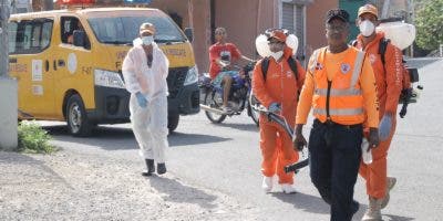 Defensa Civil despliega miles de voluntarios en jornada nacional de fumigación