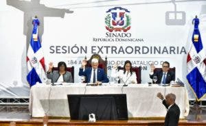 Senado realiza sesión  extraordinaria en Puerto Plata para honrar memoria de Luperón