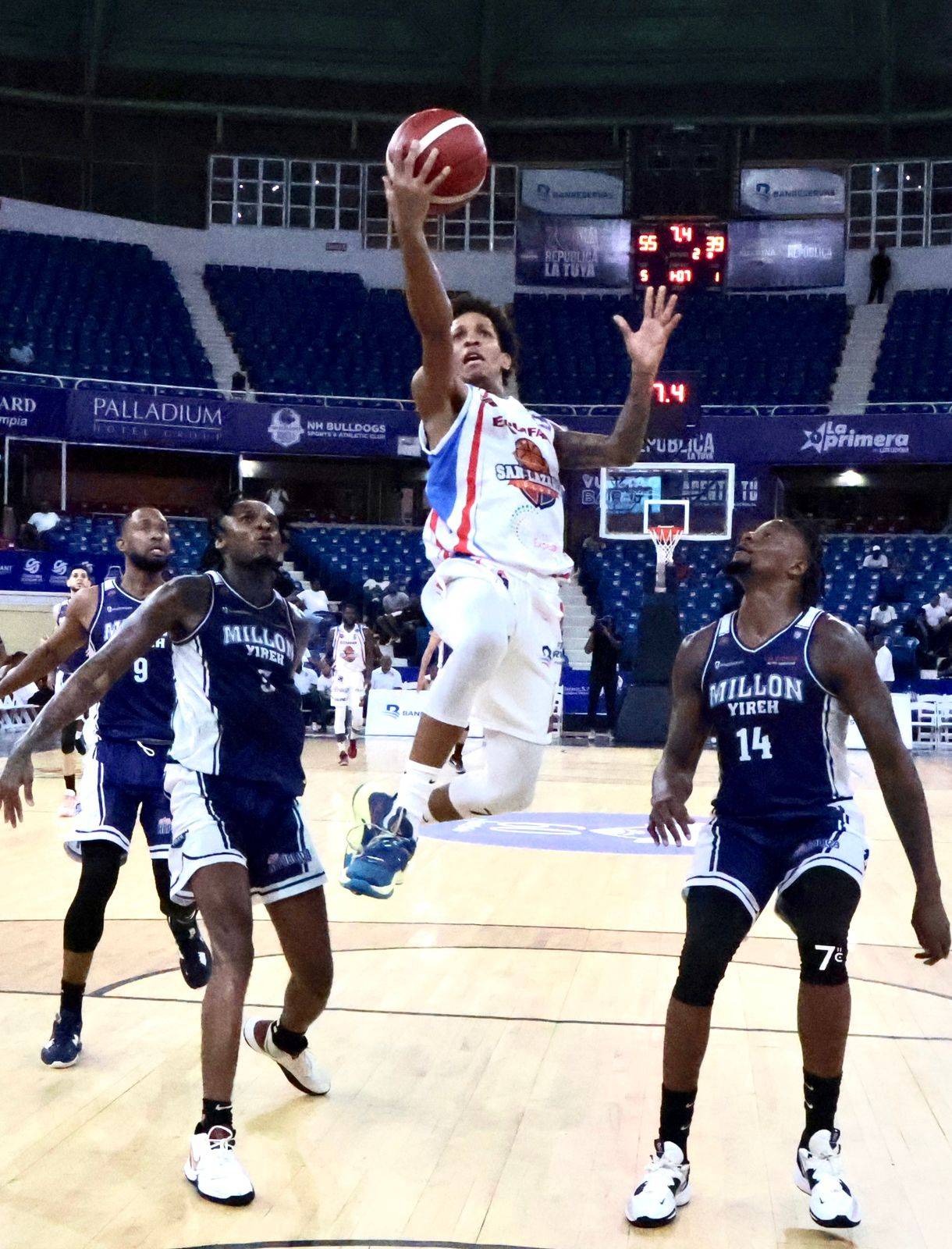 San Lázaro pasea El Millón en jornada inaugural del TBS Distrito 2023