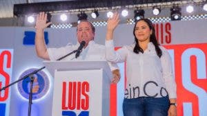 Diputada del PLD Fabiana Tapia se juramenta en el PRM