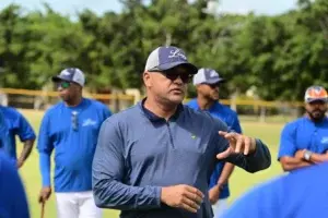 Audo Vicente destaca compromiso mostrado en apertura de entrenamientos